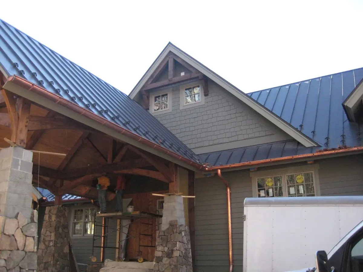 Craftsman Roofing team delivering quality roofing work in Oak Hills